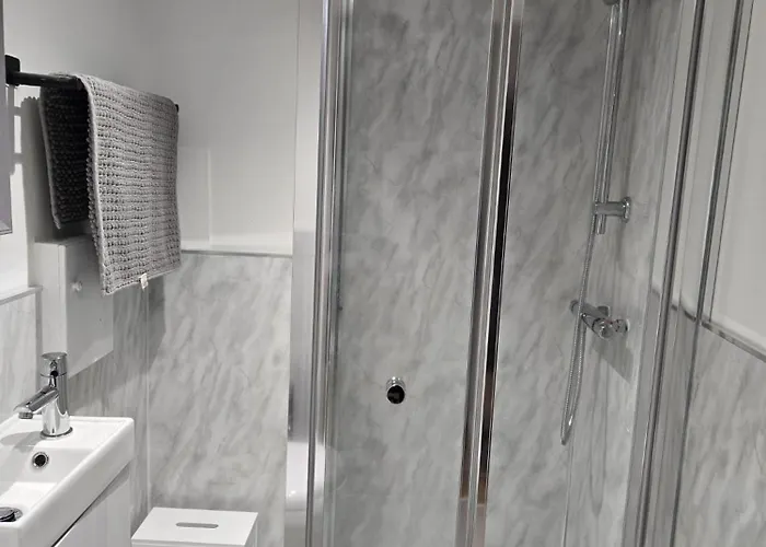 Modern One-bed Flat In Armley *